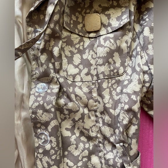 Luii Trench Coat - Short Sleeves *New* - Picture 7 of 7